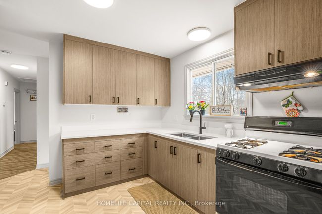 43 A Norway Spruce St, House other with 4 bedrooms, 1 bathrooms and 3 parking in Stittsville ON | Image 13