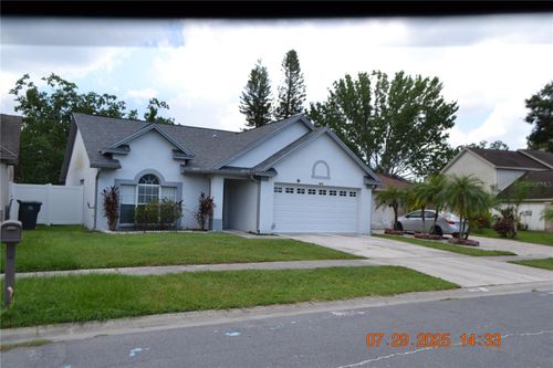 10131 Cedar Dune Dr, TAMPA, FL, 33624-5087 | Card Image