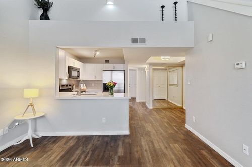 24-1025 E Highland Ave, Phoenix, AZ, 85014-6101 | Card Image