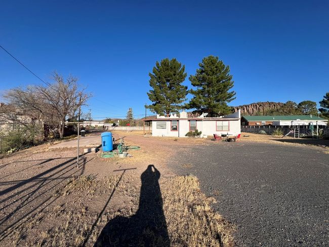 300 N State St, House other with 3 bedrooms, 2 bathrooms and 2 parking in Fort Davis TX | Image 10