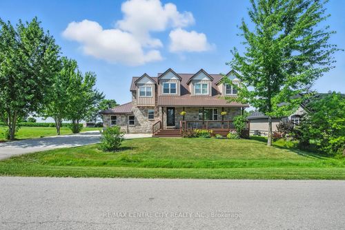 5623 Chriselle Pl, Lucan, ON, N0M2J0 | Card Image