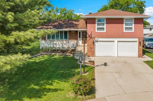 10447 S Stowe Ct, Palos Hills, IL, 60465-1735 | Card Image