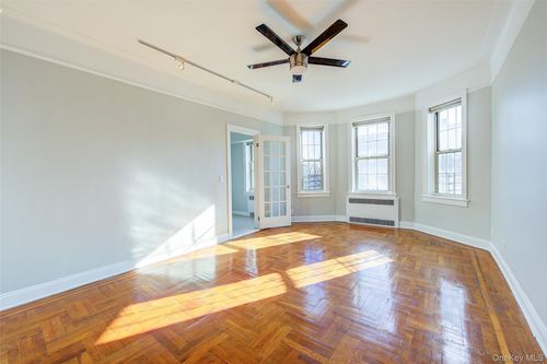 apt-5a-79-15 35th Ave, Jackson Heights, NY, 11372-2732 | Card Image