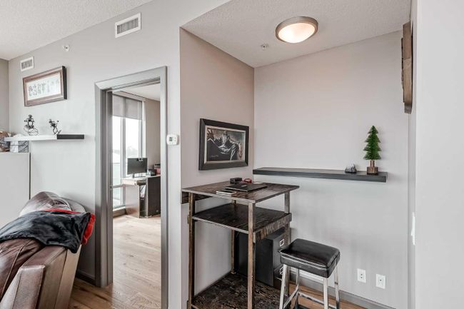 1306 - 210 15 Avenue Se, Home with 2 bedrooms, 2 bathrooms and 1 parking in Calgary AB | Image 23
