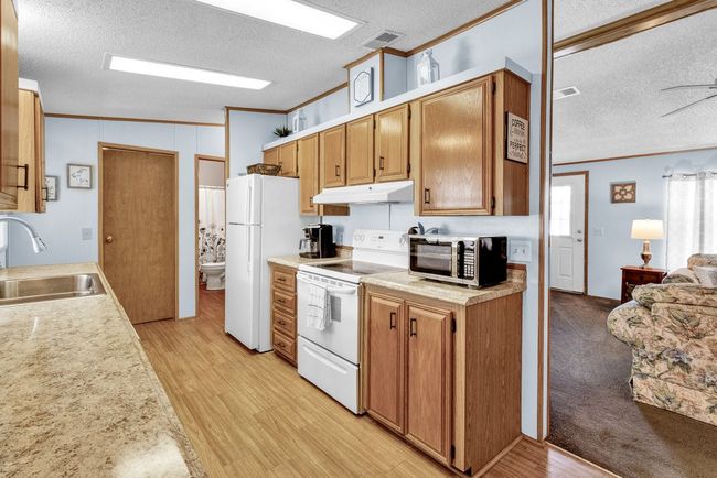 449 Egret Cir, House other with 2 bedrooms, 2 bathrooms and null parking in Barefoot Bay FL | Image 15