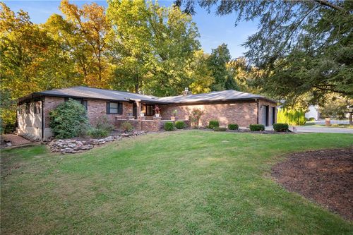 126 Edgewood Dr, Marshall, IL, 62441-4270 | Card Image