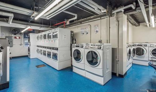 apt-319-110 71st Ave, Forest Hills, NY, 11375-4546 | Card Image