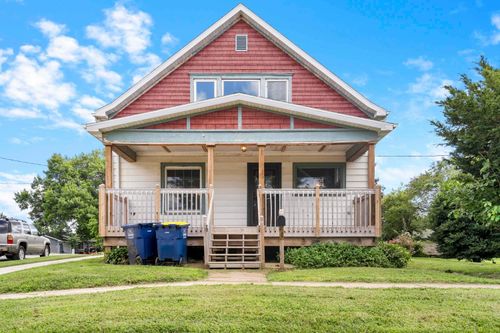 612 E 8th St, Vinton, IA, 52349-2034 | Card Image