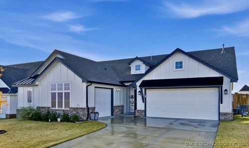 7402 E 89th St N, Owasso, OK, 74055-7993 | Card Image