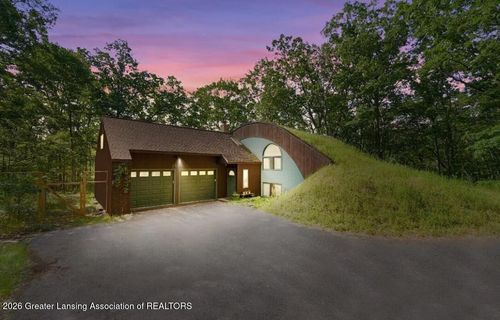 2889 W Sunset Dr, Roscommon, MI, 48653-7687 | Card Image