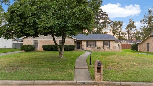 713 Wedgewood Lane, Longview, TX, 75604 | Card Image