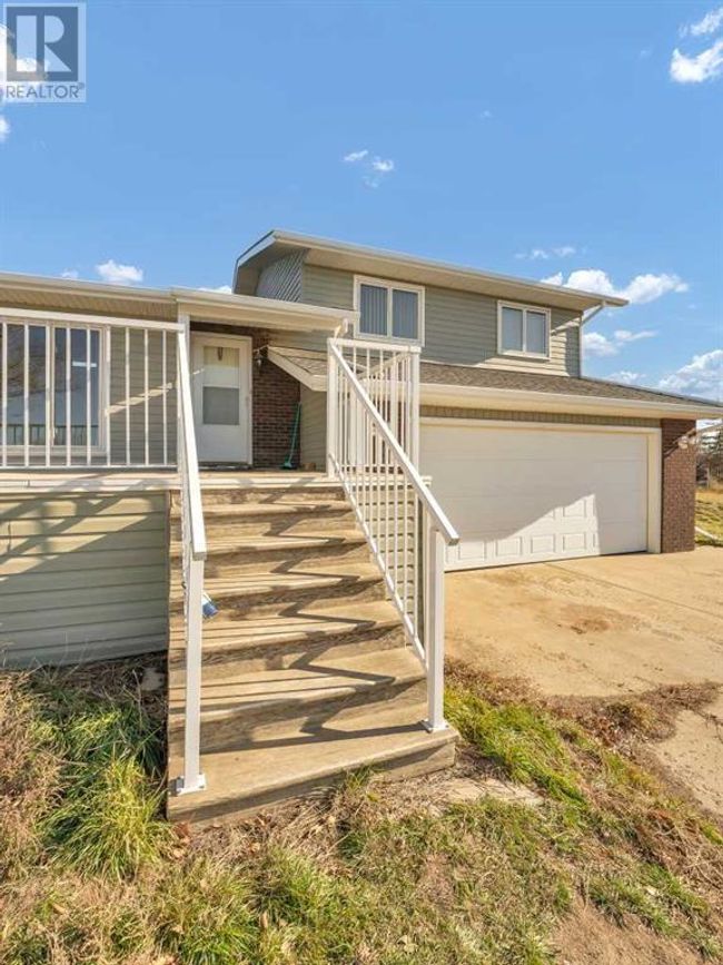 12525 Range Road 45, House other with 4 bedrooms, 3 bathrooms and 10 parking in Cypress County AB | Image 9