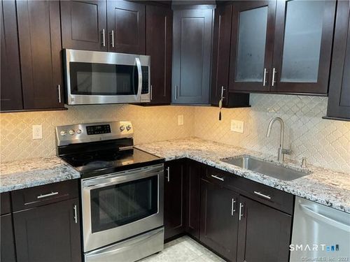 84-25 Padanaram Rd, Danbury, CT, 06811-4811 | Card Image
