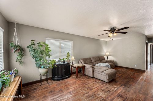 164 W Hilgren Ave, Hayden, ID, 83835-9666 | Card Image