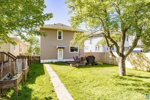 4611 W 6th St, Duluth, MN, 55807 | Card Image
