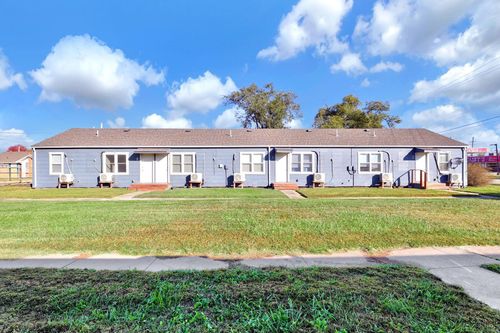 319 N Ash St, Hillsboro, KS, 67063-1161 | Card Image