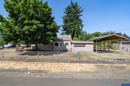 511 W C St, Lebanon, OR, 97355-1834 | Card Image