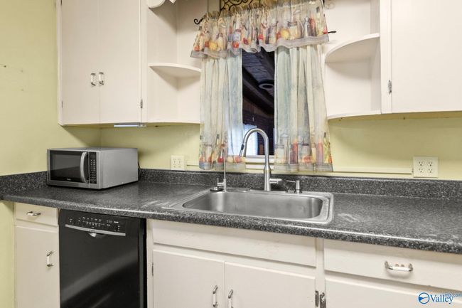 1210 9 Th Ave Se, House other with 4 bedrooms, 3 bathrooms and null parking in Decatur AL | Image 8