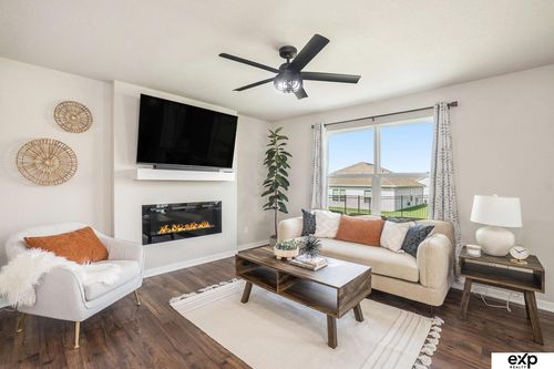 10816 S 177th St, Omaha, NE, 68136-1920 | Card Image