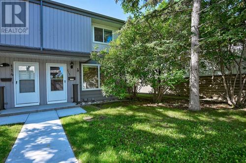 105-999 Canyon Meadows Dr Sw, Calgary, AB, T2W2S6 | Card Image