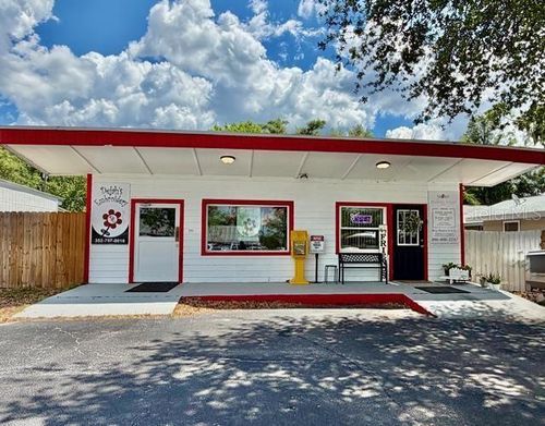 1180 S Main Street, Bell, FL, 32619 | Card Image