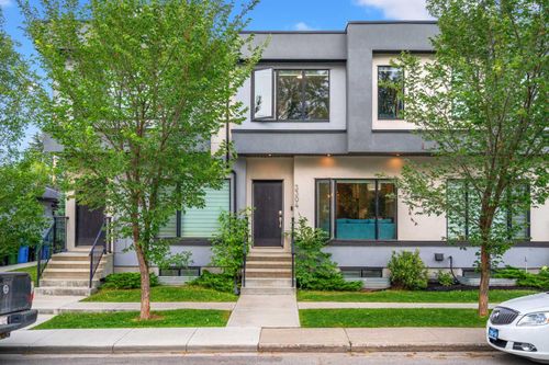 3304 2 St Ne, Calgary, AB, T2E3X3 | Card Image