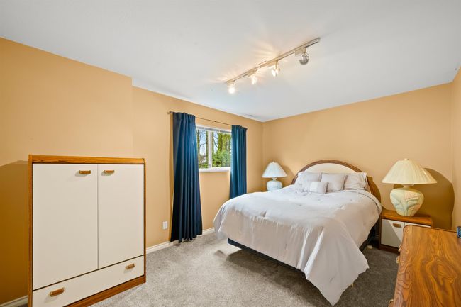 3302 Robson Dr, House other with 5 bedrooms, 3 bathrooms and 6 parking in Coquitlam BC | Image 16