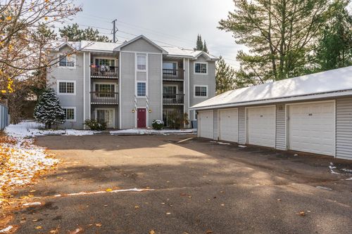 629 Brooks Pl, Wausau, WI, 54401-8014 | Card Image