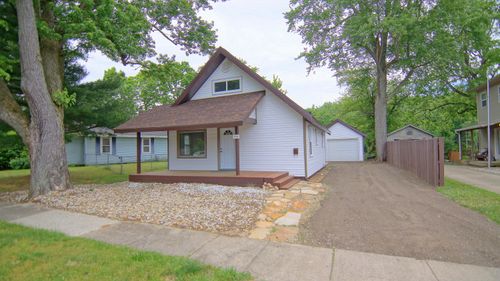 40 River St, Niles, MI, 49120-1655 | Card Image