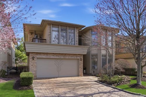 50 Holiday Pond Rd, Jericho, NY, 11753-1156 | Card Image