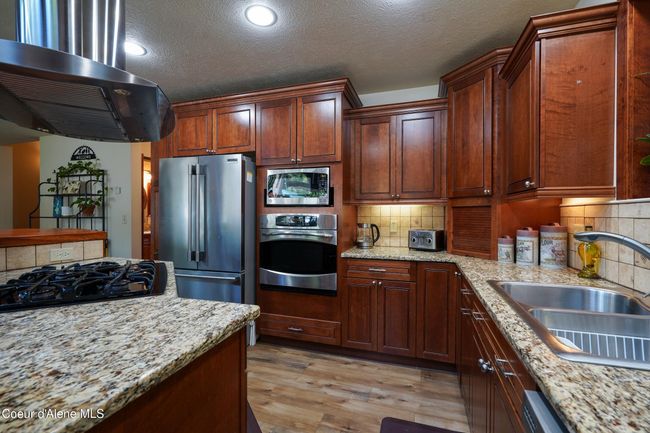 306 Scranton Ave, House other with 3 bedrooms, 2 bathrooms and null parking in Coolin ID | Image 7