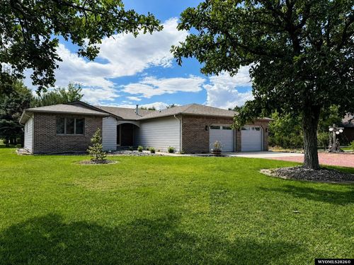 241 Willow Ct, Torrington, WY, 82240-3702 | Card Image