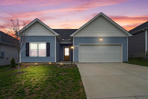201 Triple Crown Ct, Shelbyville, TN, 37160-1101 | Card Image