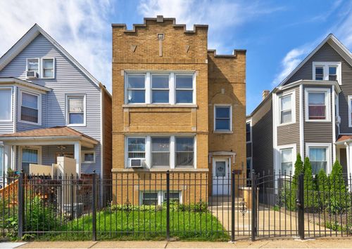 2-2016 N Kilbourn Avenue, Chicago, IL, 60639 | Card Image