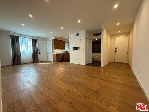 6-532 W Elk Ave, Glendale, CA, 91204 | Card Image