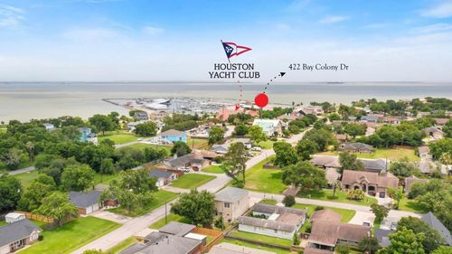 422 Bay Colony Dr, La Porte, TX, 77571-7310 | Card Image