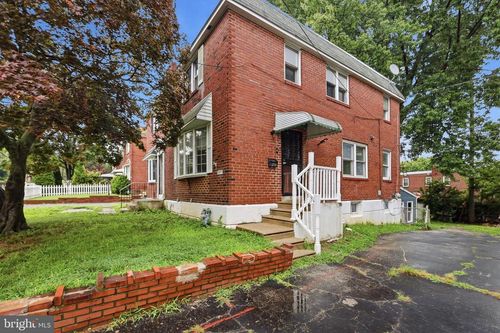517 Poplar St, SHARON HILL, PA, 19079-1207 | Card Image