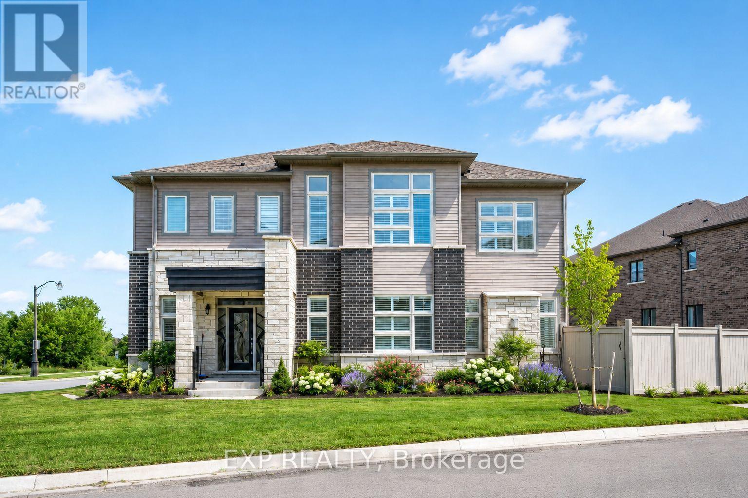 Residential in Georgina (Keswick South) 4