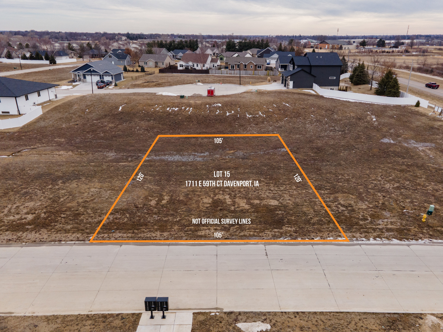 Land in Davenport