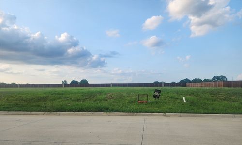 124 Chisolm Trl, Pottsboro, TX, 75076-3161 | Card Image