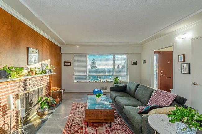 6407 Clinton St, House other with 6 bedrooms, 4 bathrooms and 5 parking in Burnaby BC | Image 5