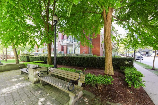 1181 W Cordova Street, Townhouse with 2 bedrooms, 2 bathrooms and 2 parking in Vancouver BC | Image 36