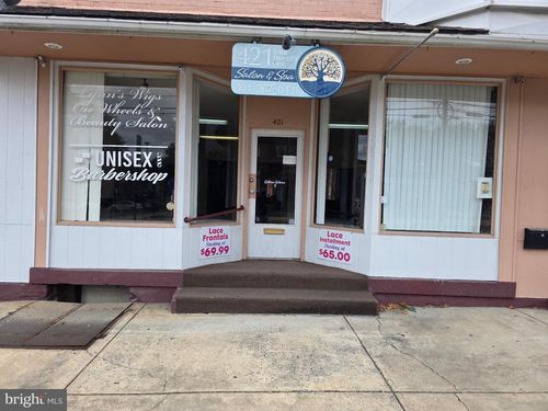 421 S Raleigh St, Martinsburg, WV, 25401-2622 | Card Image