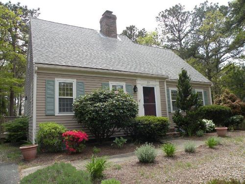 27 Pine View Dr, Brewster, MA, 02631-2233 | Card Image