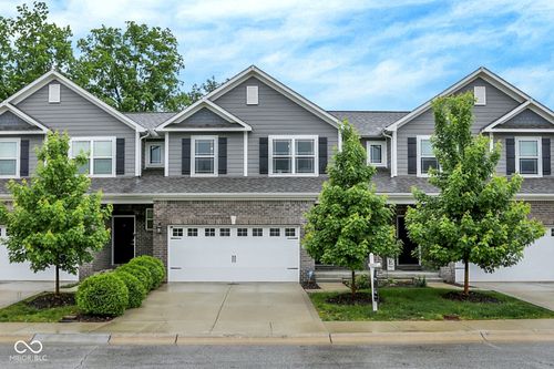 8266 Glacier Ridge Dr, Fishers, IN, 46038-0586 | Card Image