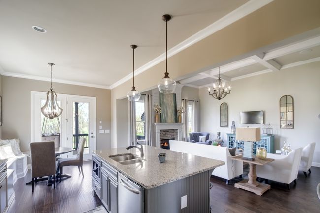 The home features upgraded lighting throughout. | Image 25