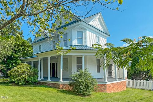 29 Oak St, Roxboro, NC, 27573-5330 | Card Image