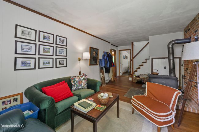 205 - 203205 Main St, Home with 5 bedrooms, 3 bathrooms and 3 parking in Hancock MA | Image 21