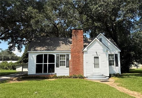 1805 Saint Martin St, Lecompte, LA, 71346-8755 | Card Image
