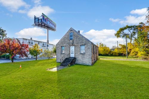 1025 171st St, East Hazel Crest, IL, 60429-1902 | Card Image